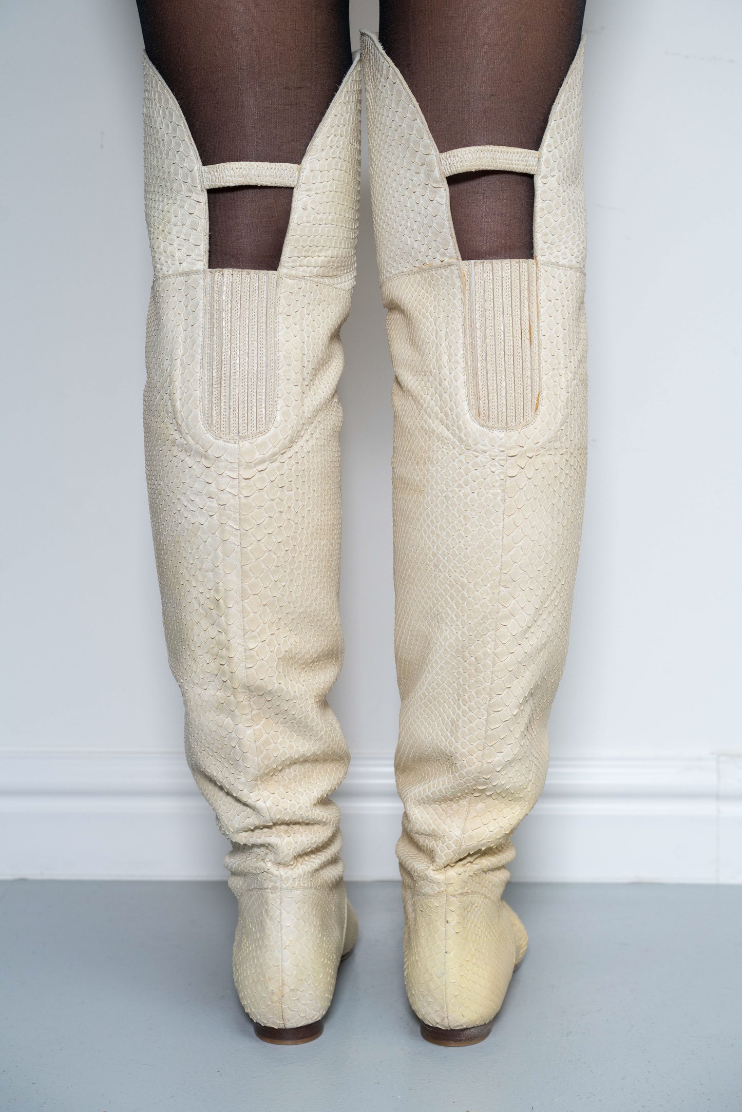 CHLOE SNAKESKIN BOOTS (EU 36)