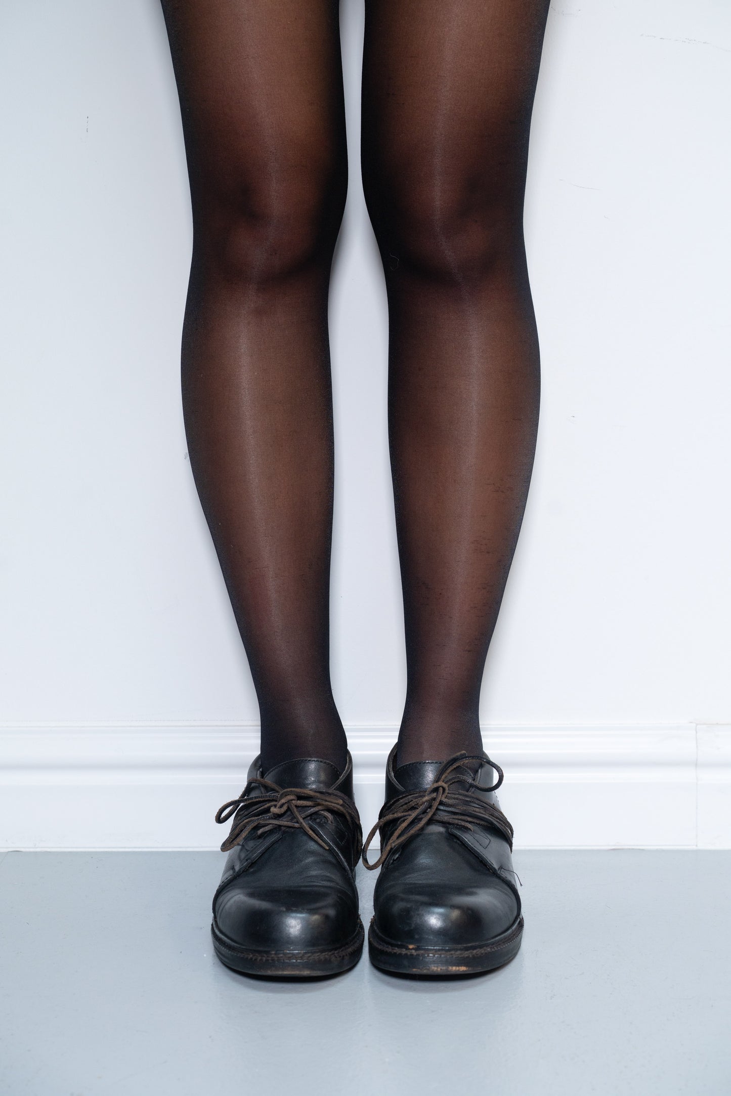 DIRK BIKKEMBERGS 90S LACE THROUGH BOOTS (EU 39)