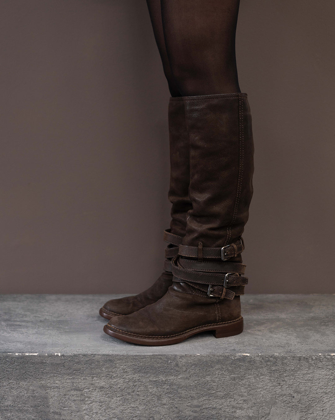 MIU MIU BROWN BUCKLE BOOTS (EU 39)