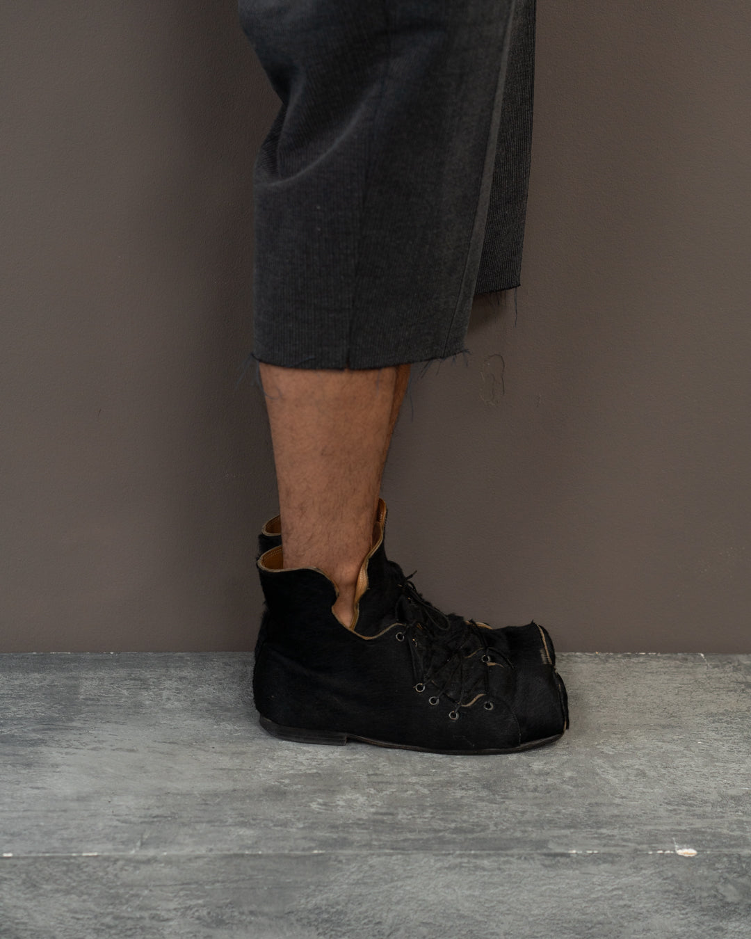 OLD CURIOSITY SHOP SUEDE HOG TOE BOOT (EU 44)
