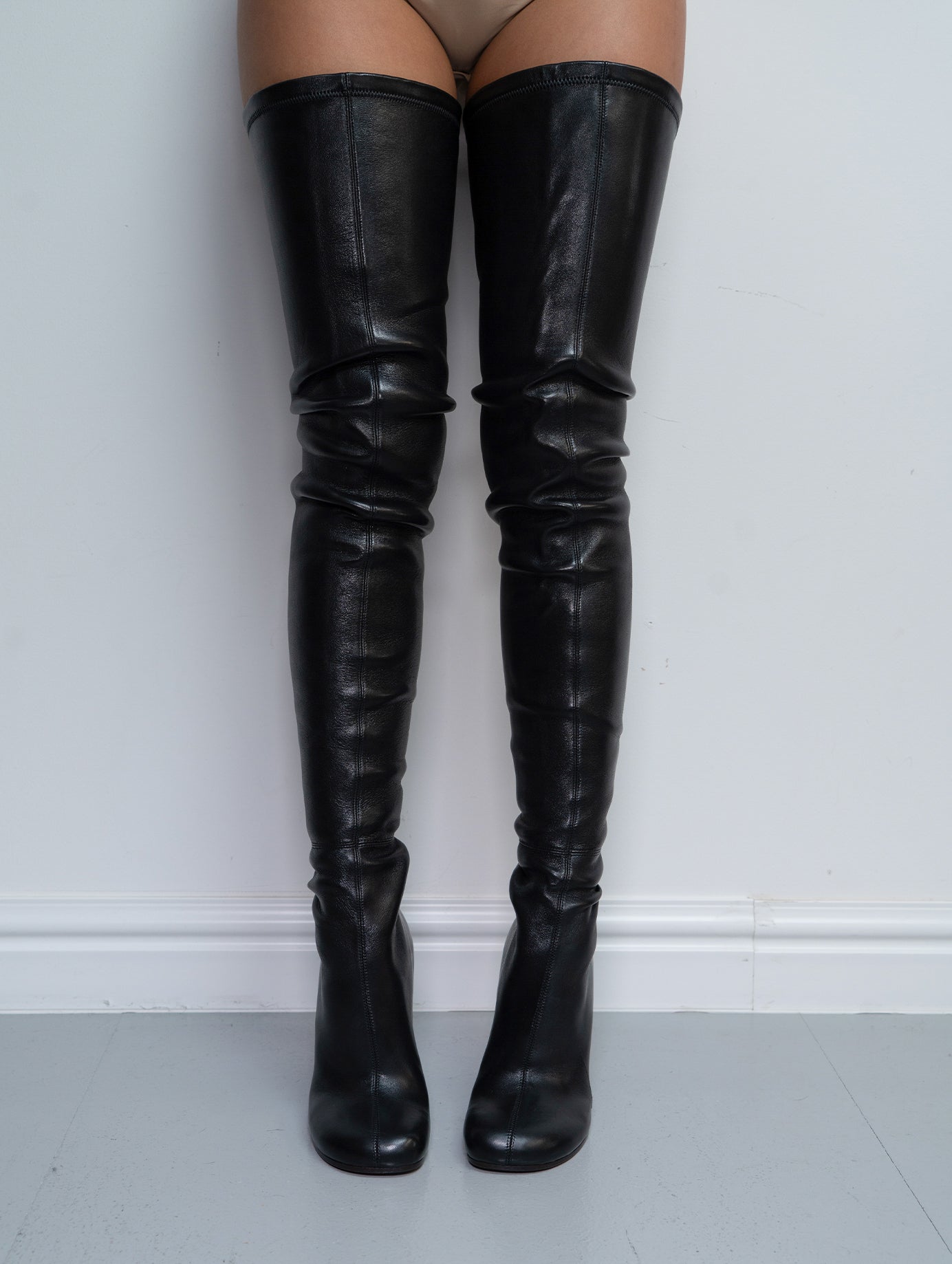 BURBERRY KNEE HIGH BOOTS (EU 38)