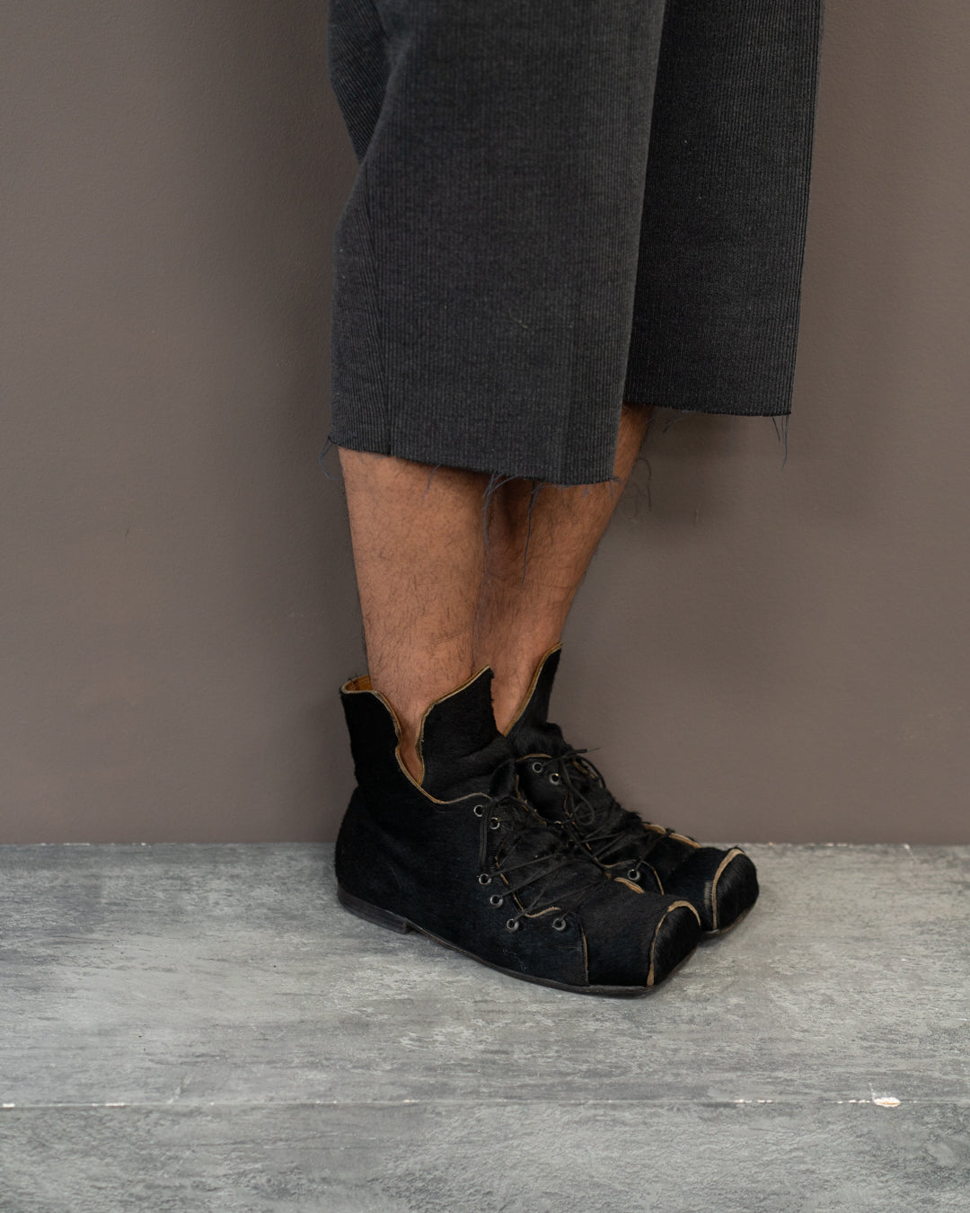 OLD CURIOSITY SHOP SUEDE HOG TOE BOOT (EU 44)