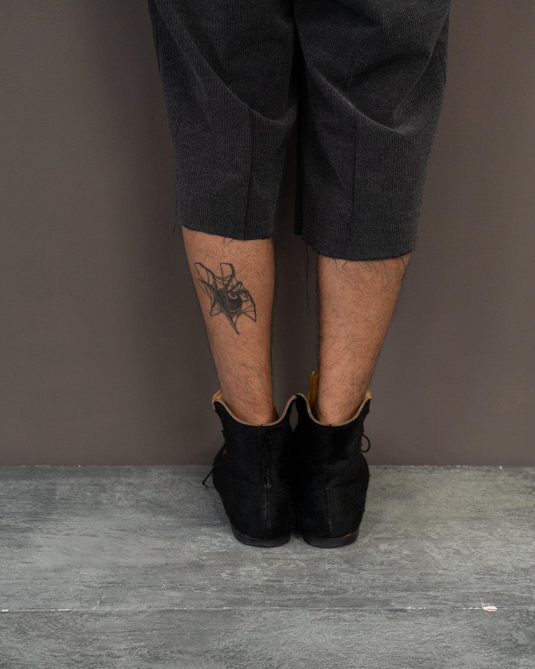 OLD CURIOSITY SHOP SUEDE HOG TOE BOOT (EU 44)