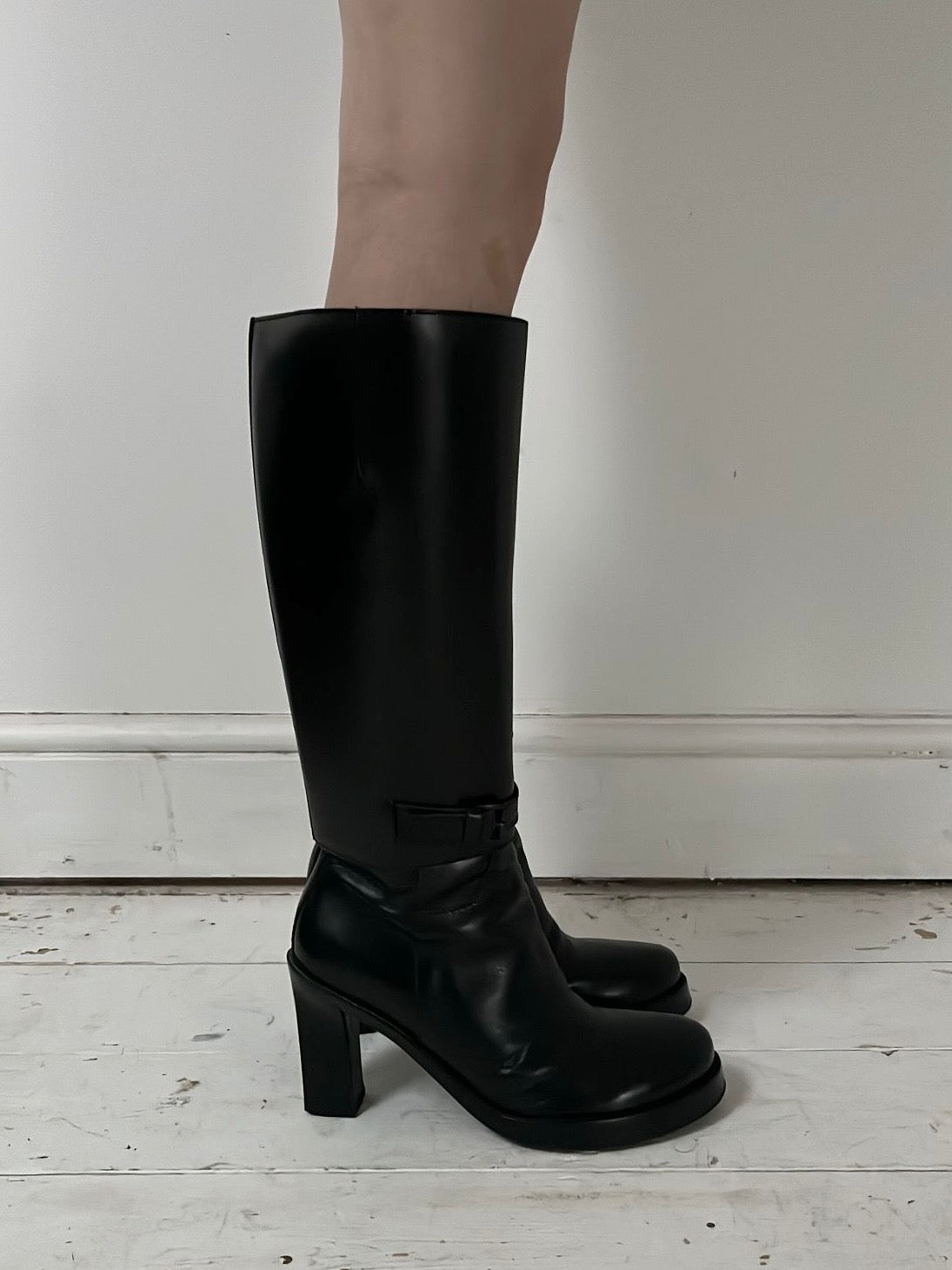 ANN DEMEULEMEESTER KNEE HIGH BOOTS (EU 38, FITS 39)