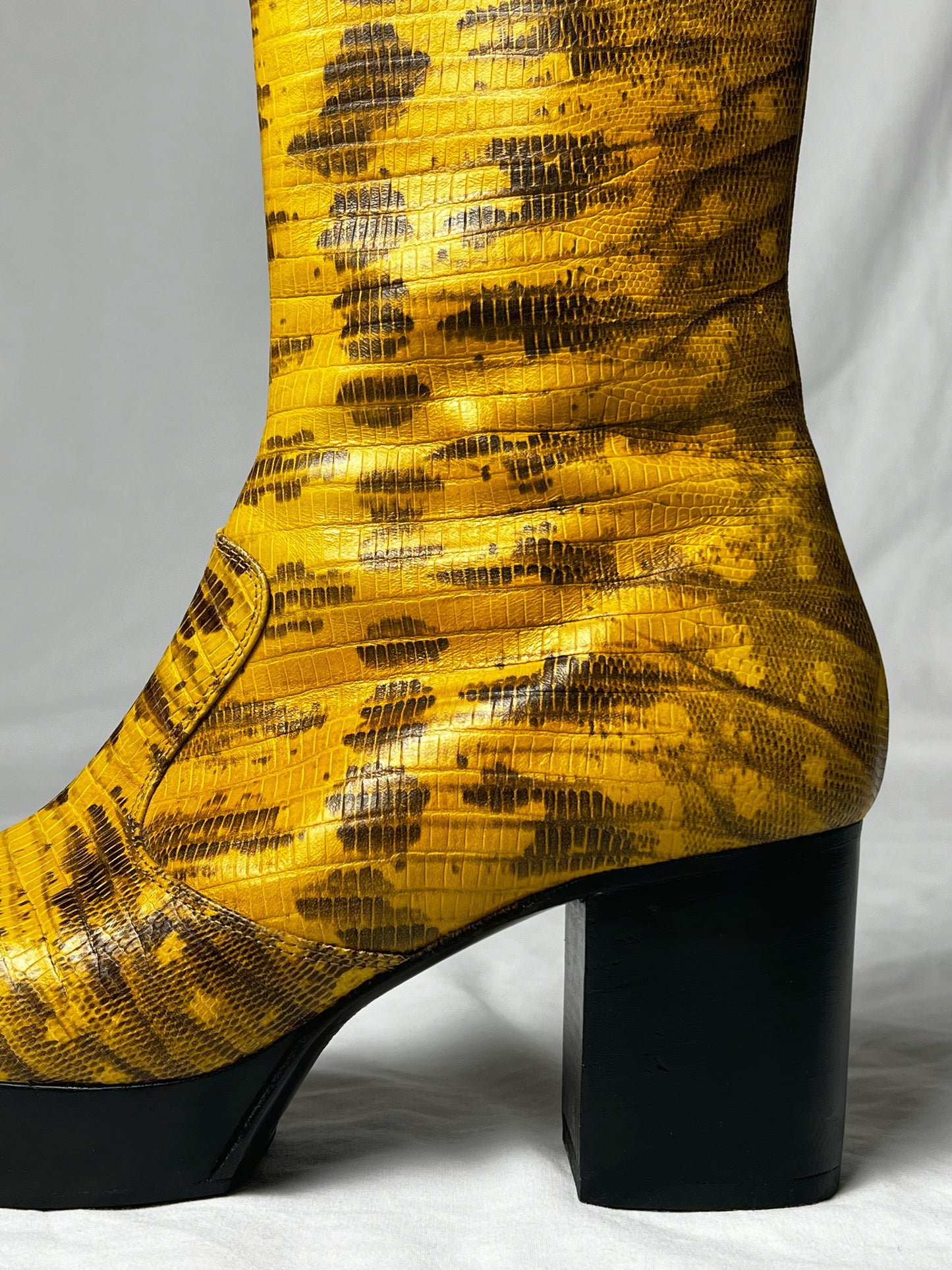 MIU MIU PYTHON PLATFORM
