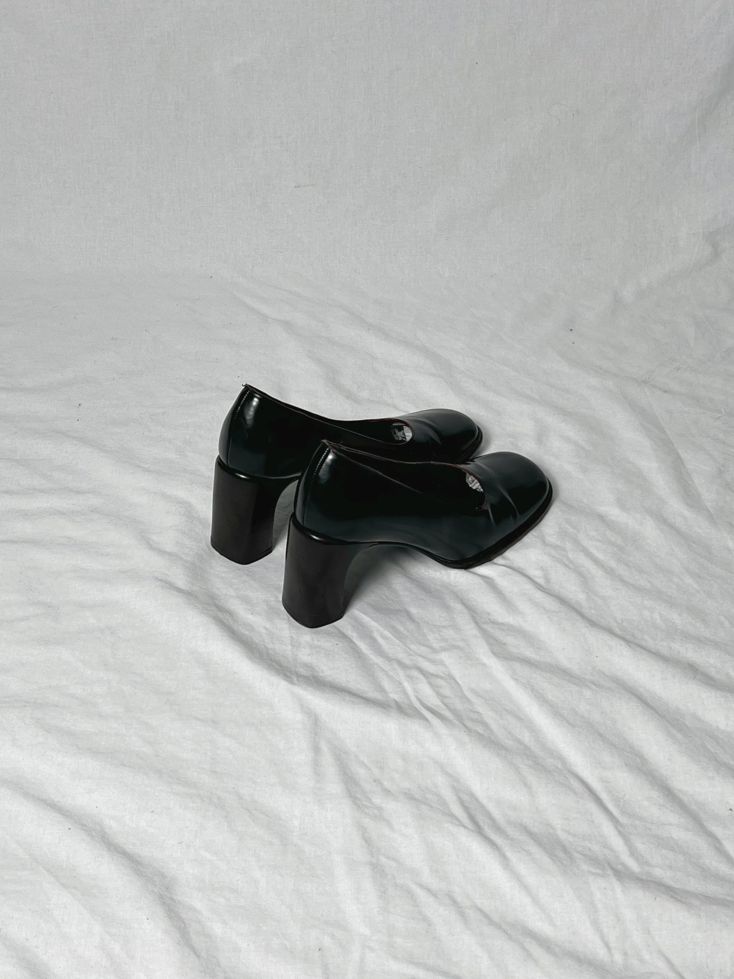 GUCCI COURT HEELS