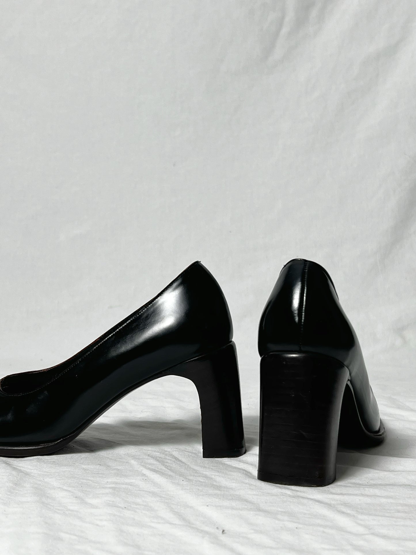 GUCCI COURT HEELS