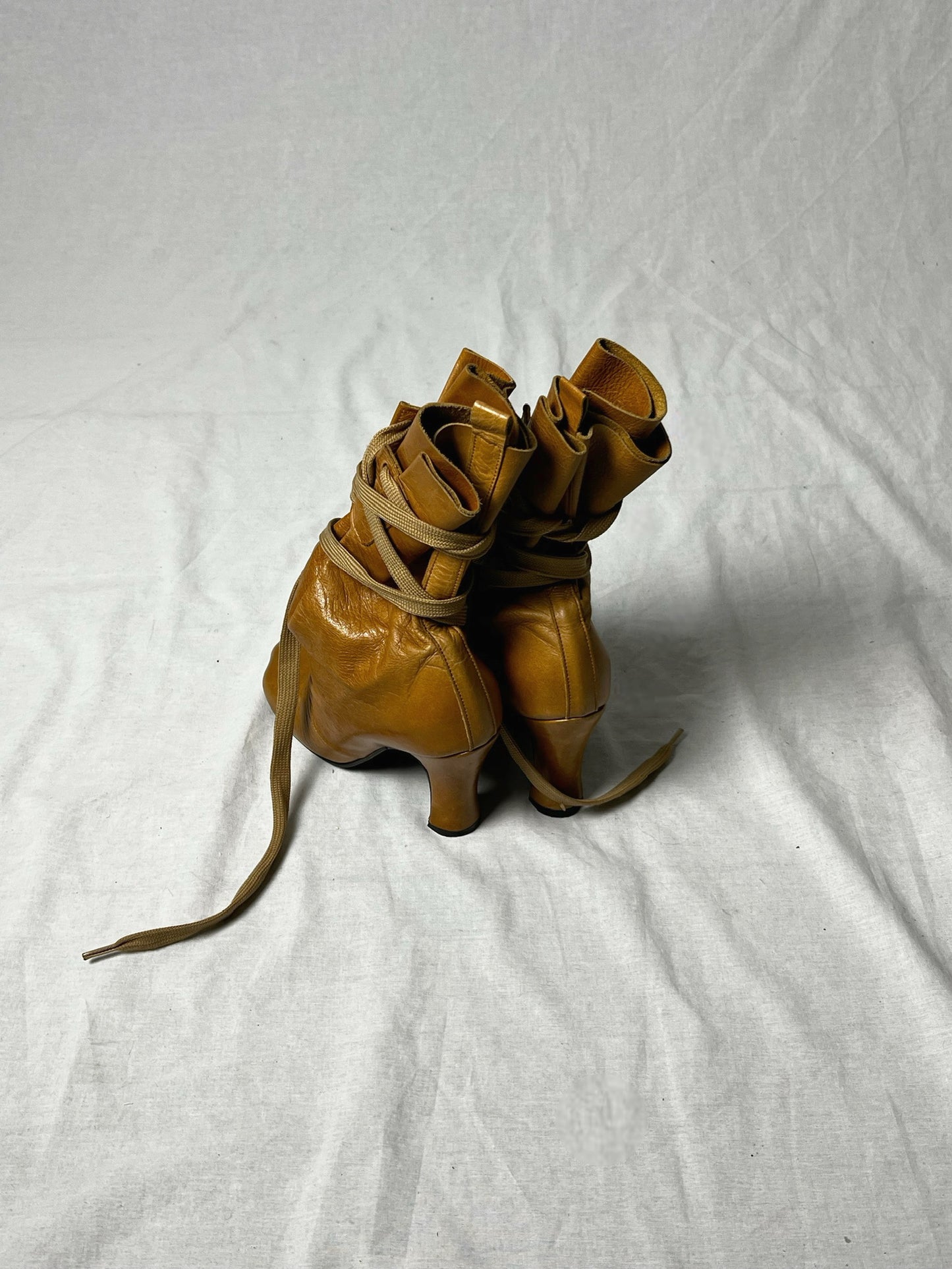 VIVIENNE WESTWOOD S/S 2000 ANIMAL TOE BOOTS