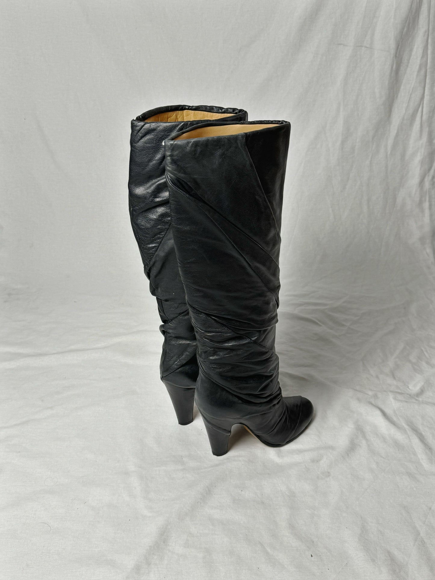 MARGIELA KNEE HIGH BOOTS (EU 37)