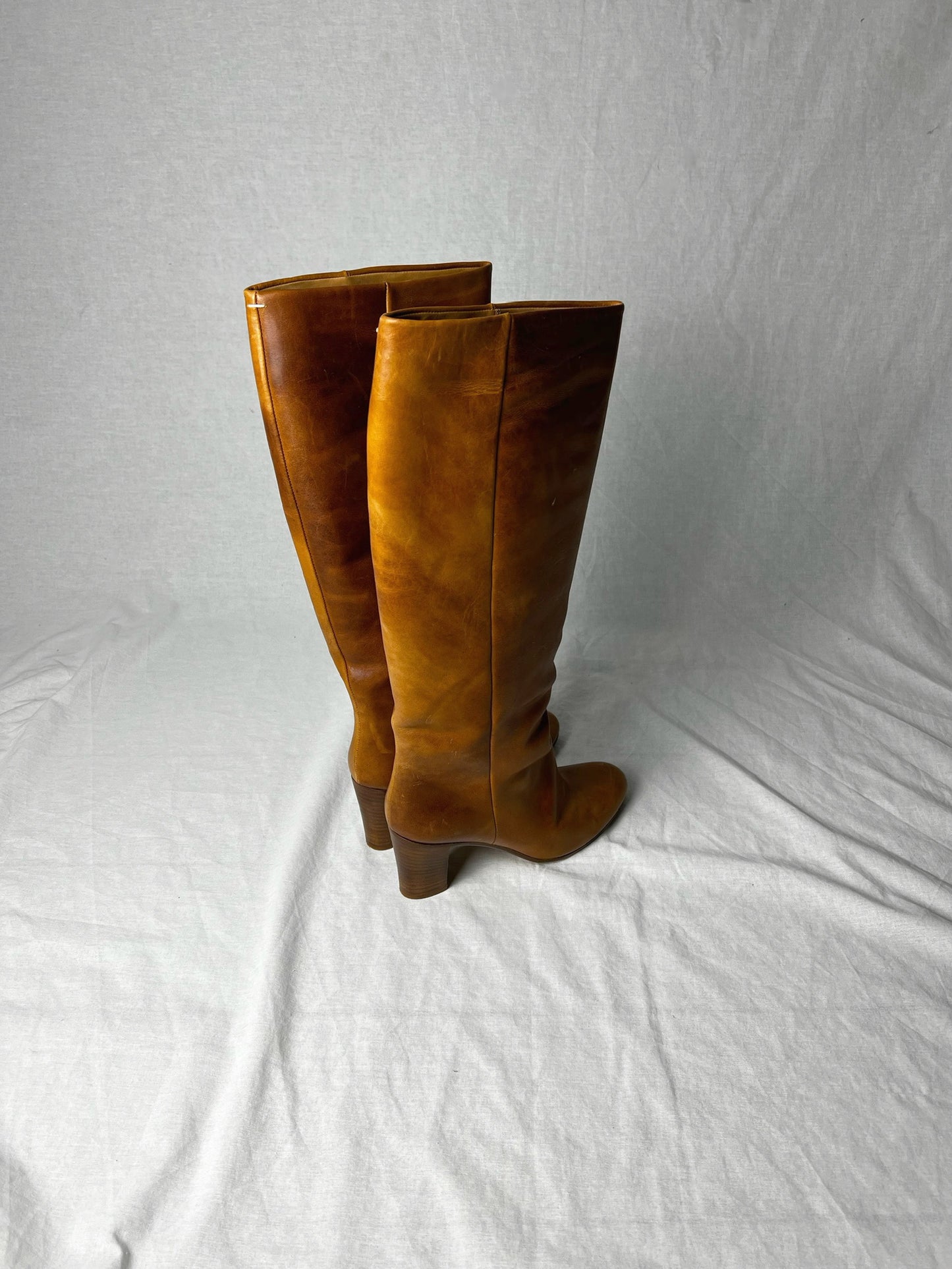 MARGIELA TWO TONE KNEE HIGH