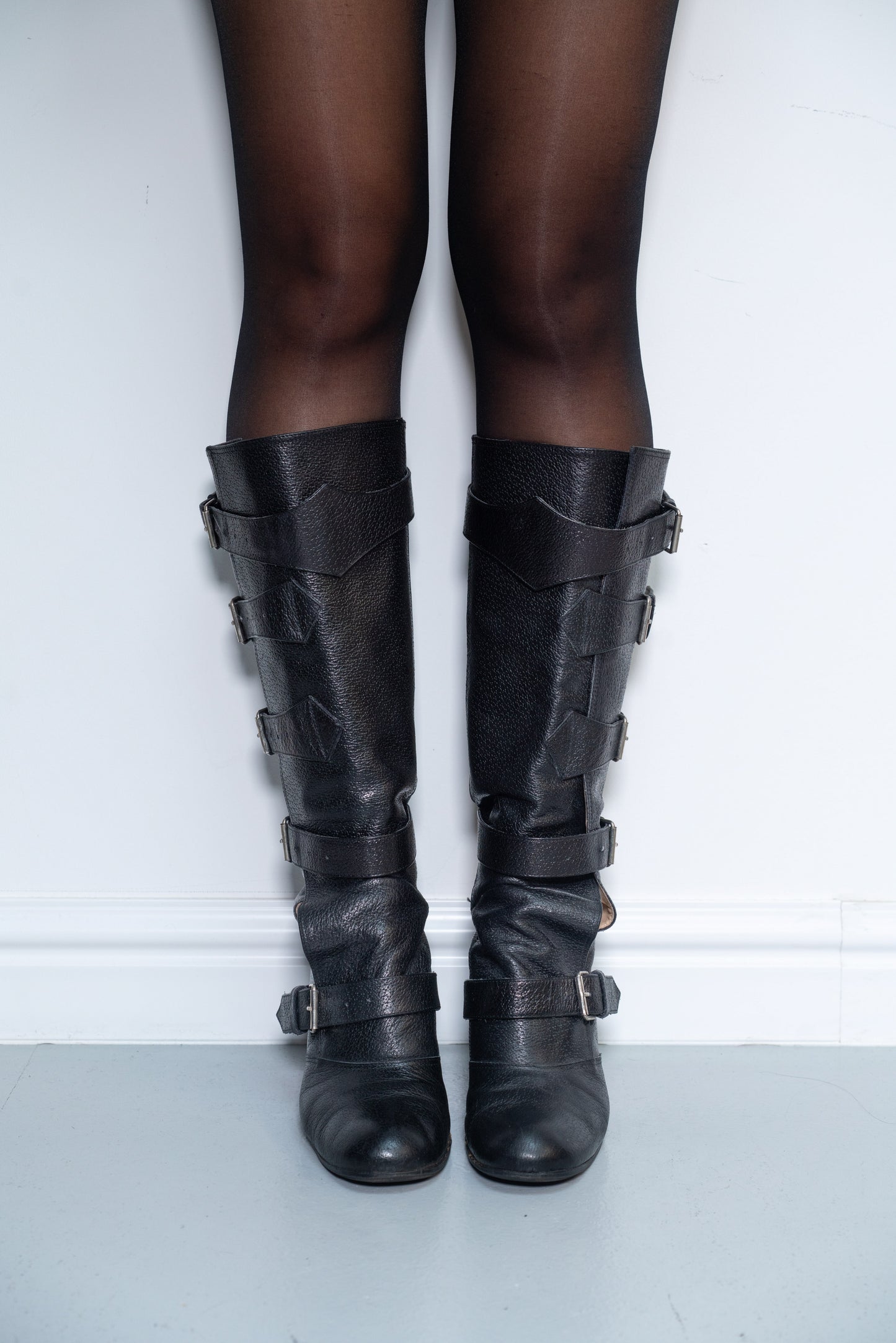 VIVIENNE WESTWOOD PIRATE BUCKLE BOOTS (EU 41)