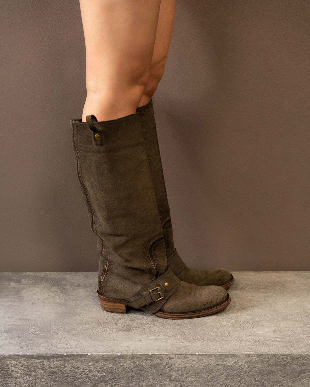 BOTTEGA VENETTA SUEDE BOOTS (EU 41)