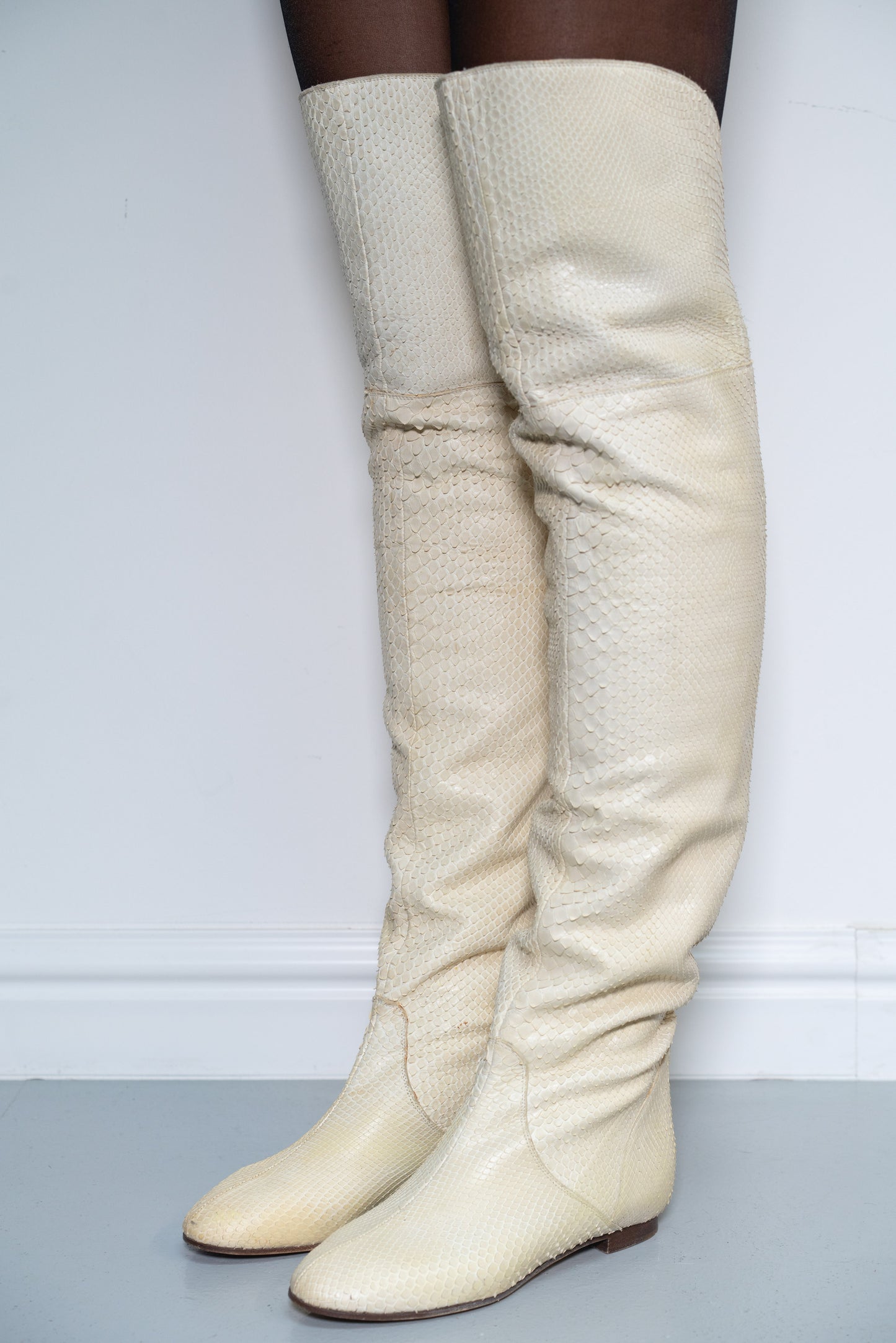 CHLOE SNAKESKIN BOOTS (EU 36)