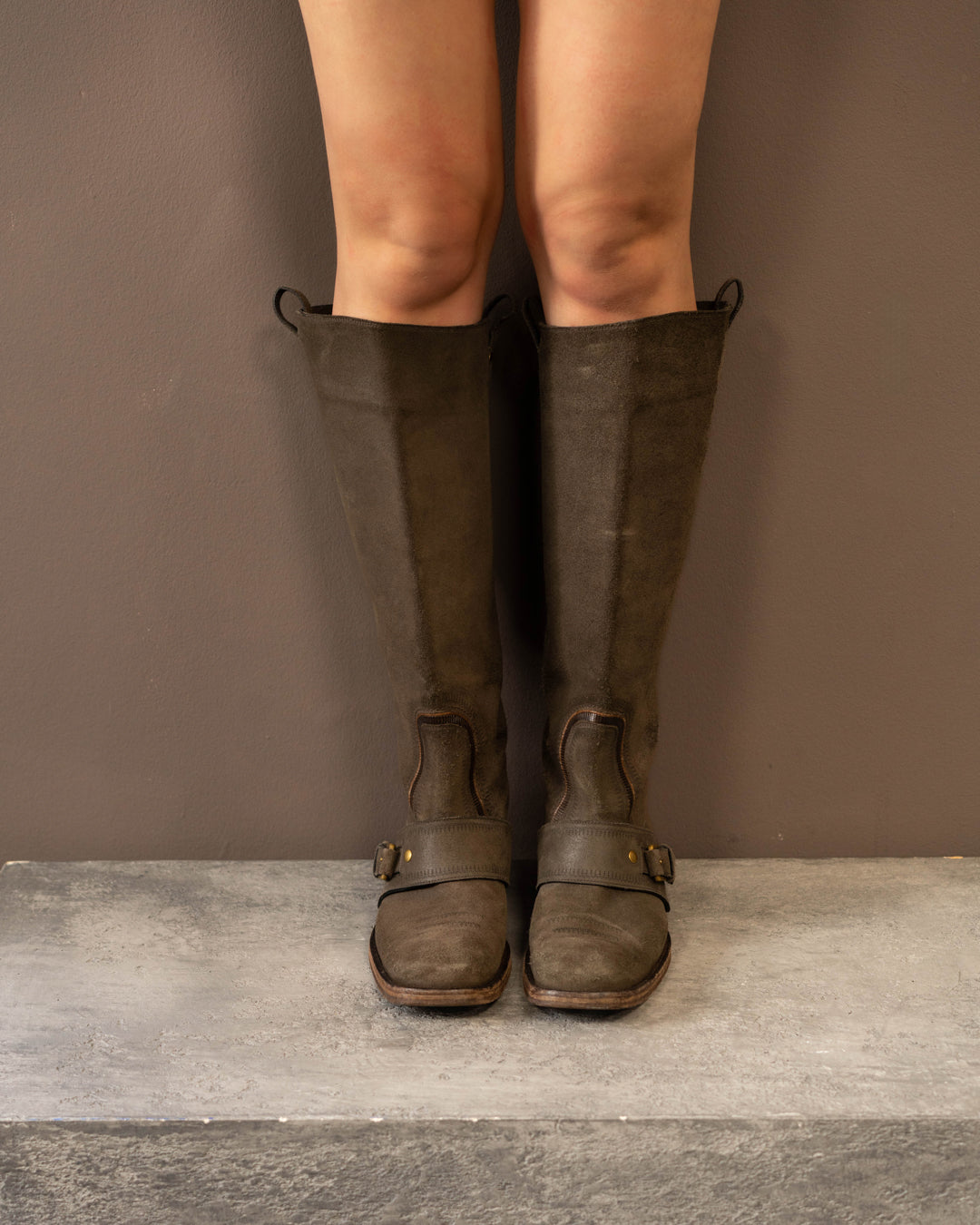 BOTTEGA VENETTA SUEDE BOOTS (EU 41)