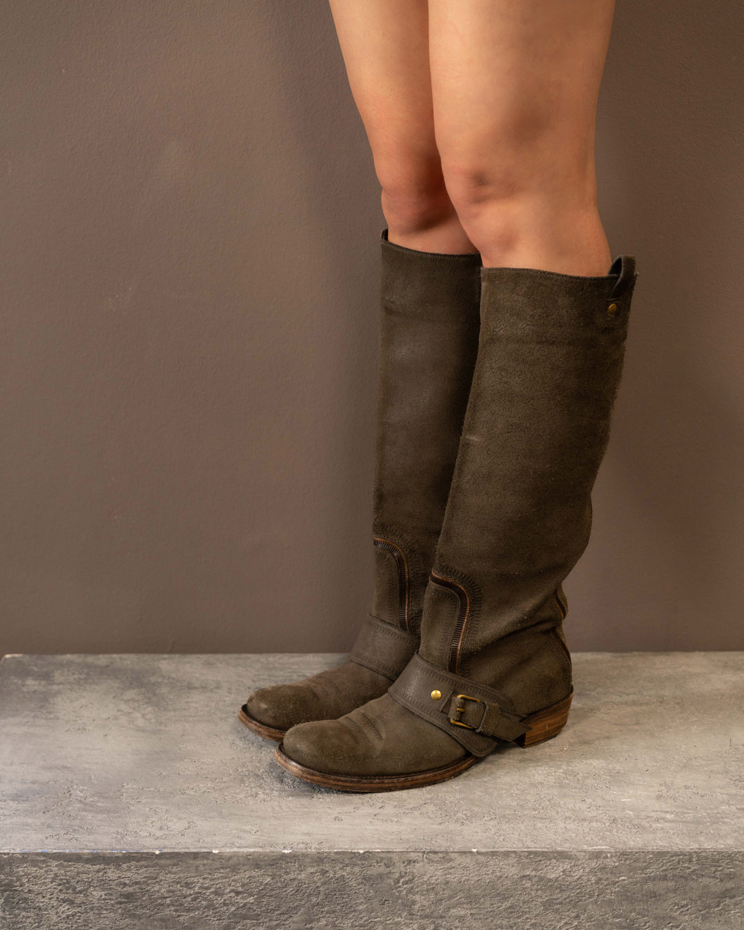 BOTTEGA VENETTA SUEDE BOOTS (EU 41)