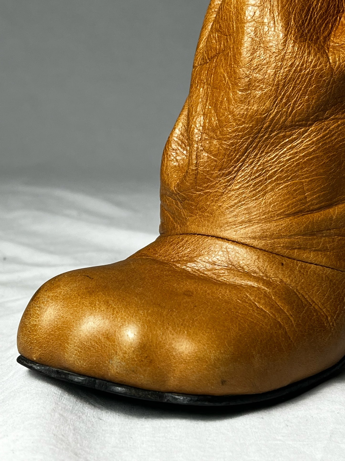 VIVIENNE WESTWOOD S/S 2000 ANIMAL TOE BOOTS