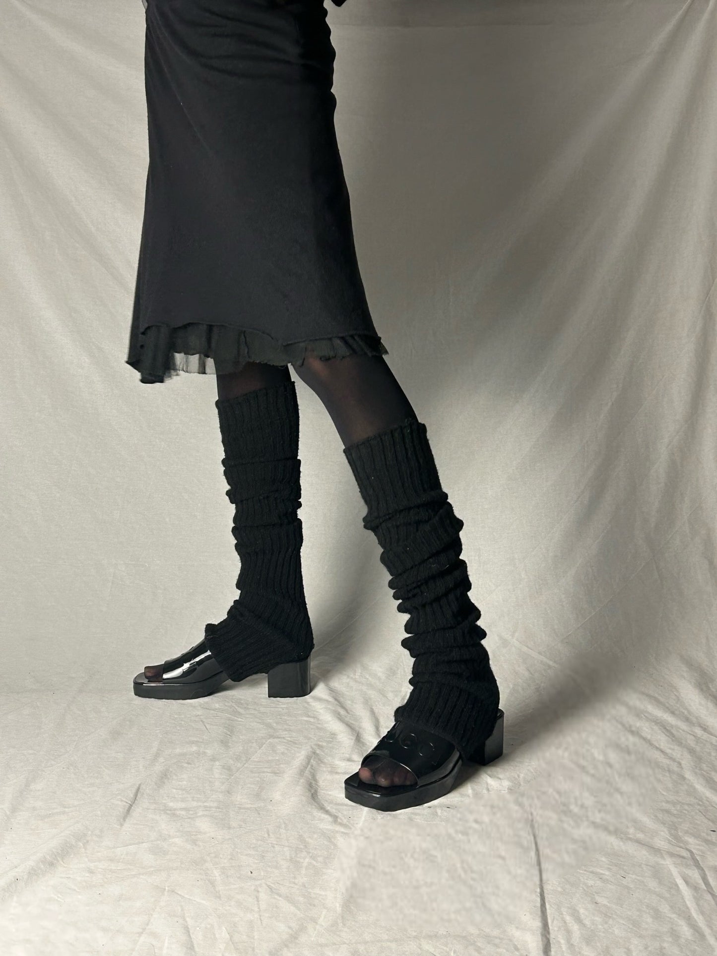 GUCCI RUBBER LOGO SANDALS