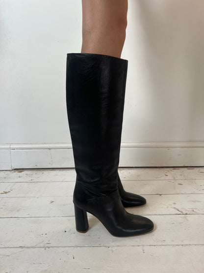 ACNE LEATHER KNEE HIGH BOOTS (EU 40)