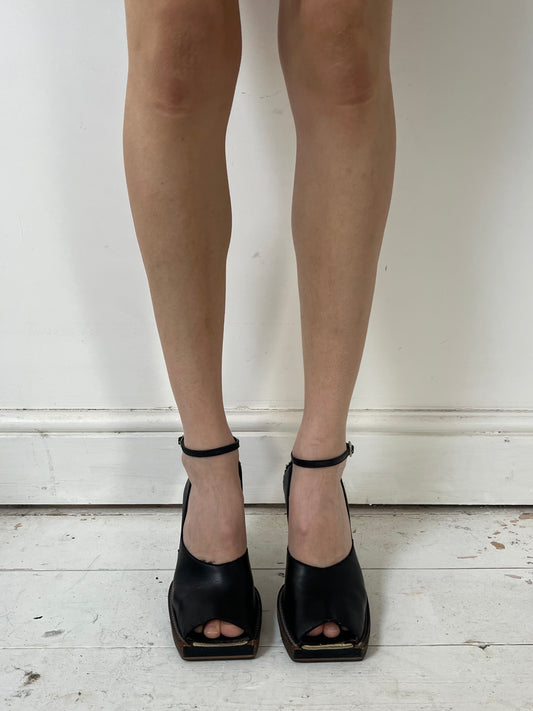 RICK OWENS HEELS (EU 39, FITS LIKE EU 38)