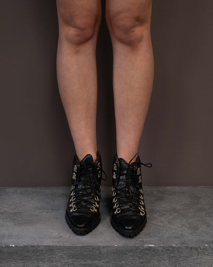 JUNYA WATANABE HIKING KITTEN HEELS (EU 36)