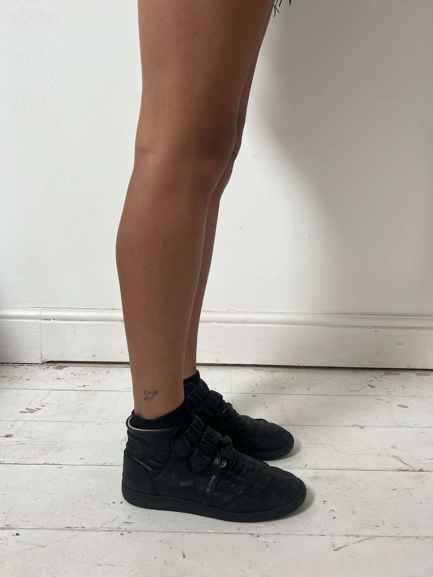 MARGIELA STRAP SHOES (EU 39, FITS LIKE 38)