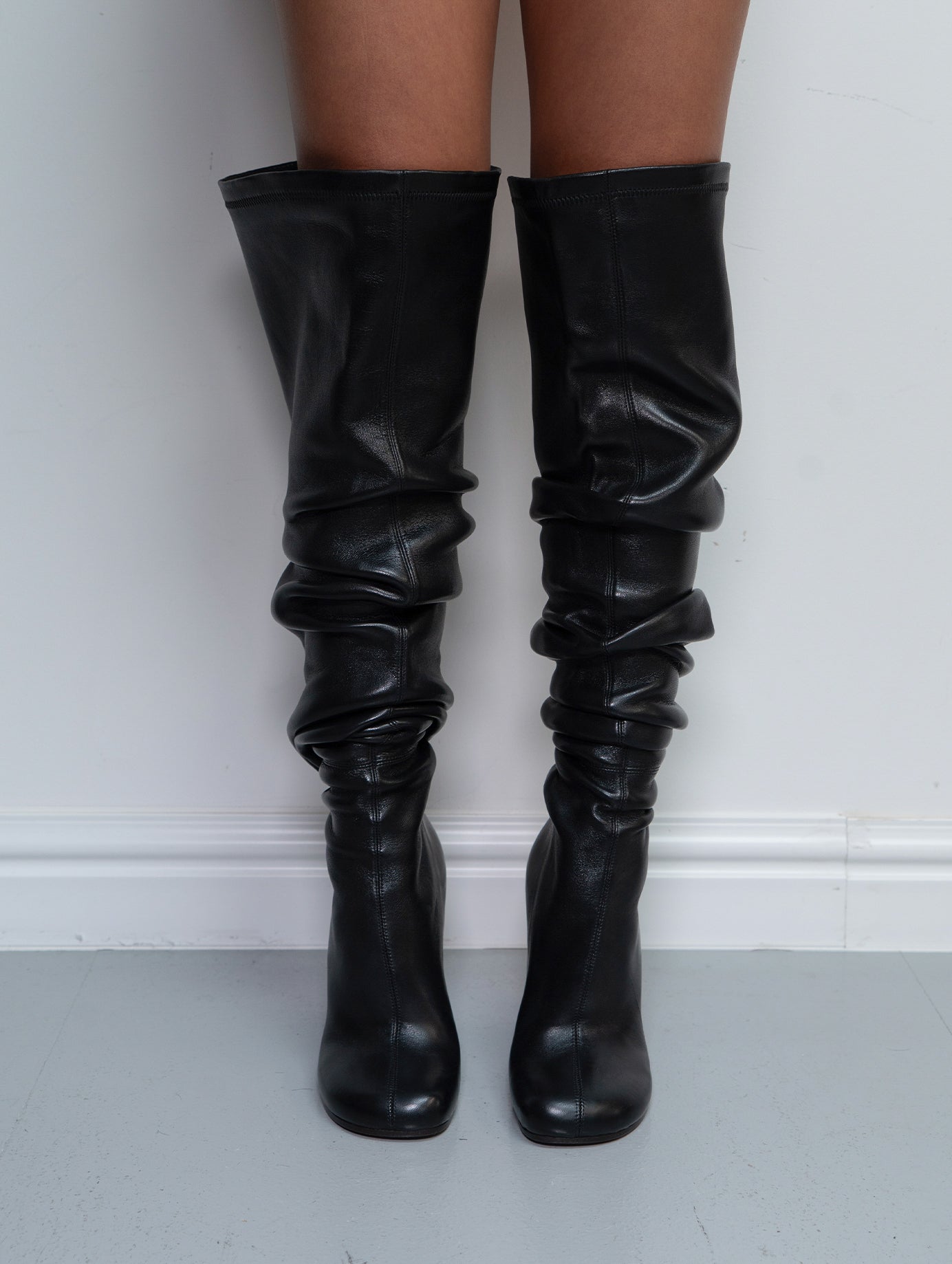 BURBERRY KNEE HIGH BOOTS (EU 38)
