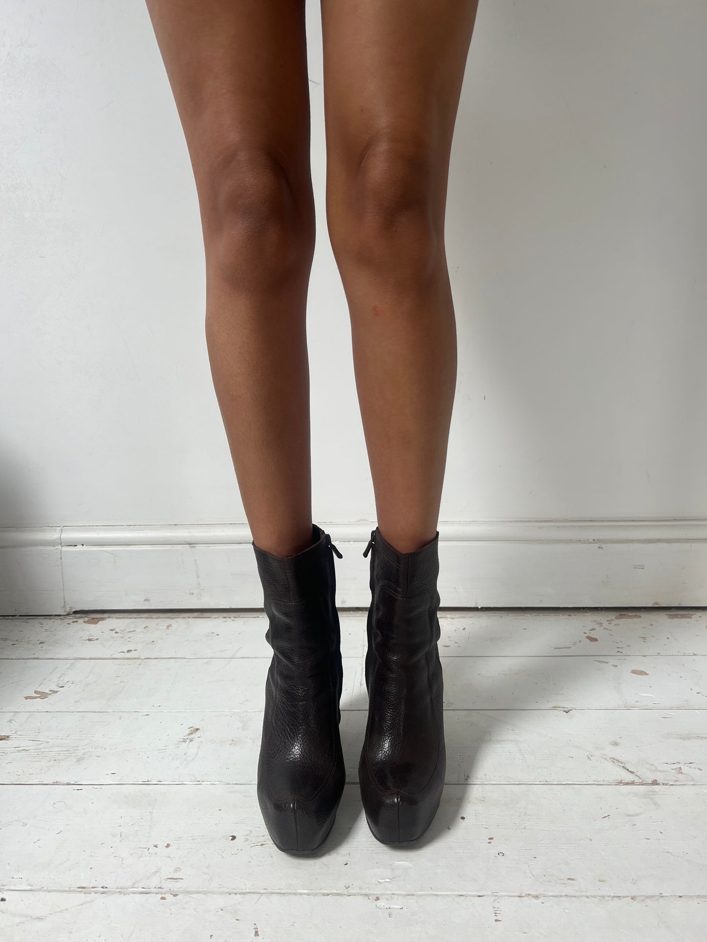 COSTUME NATIONAL BOOTS (EU 38/38.5)