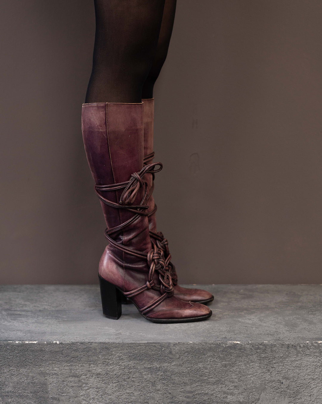 YVES SAINT LAURENT F/W 2002 RUNWAY BOOTS (EU 36)