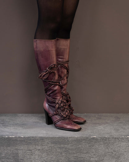 YVES SAINT LAURENT F/W 2002 RUNWAY BOOTS (EU 36)