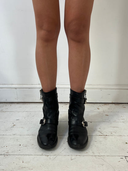 GUCCI BIKER BOOTS (EU 39)