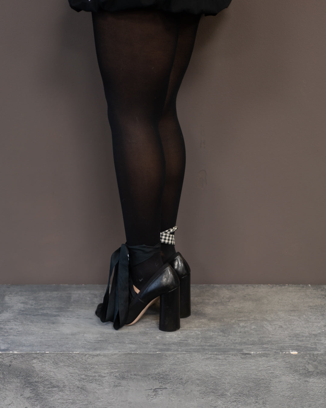 MIU MIU MARY JANE HEELS (EU 39)