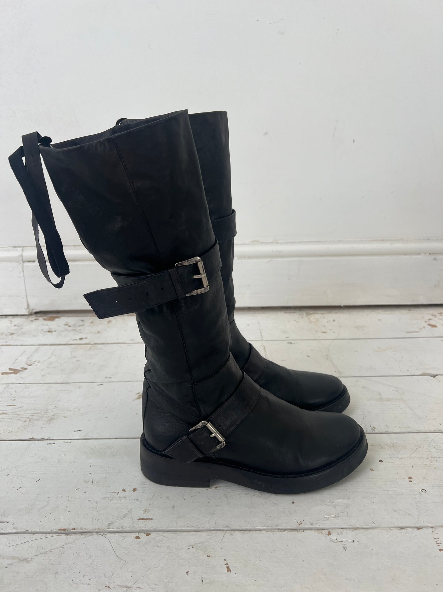 ANN DEMEULEMEESTER BOOTS (EU 35)