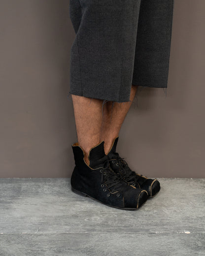 OLD CURIOSITY SHOP SUEDE HOG TOE BOOT (EU 44)