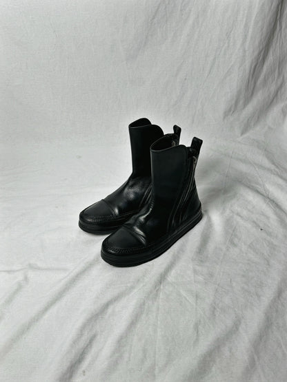 ANN DEMEULEMEESTER SIDE ZIP BOOT (EU 39.5)