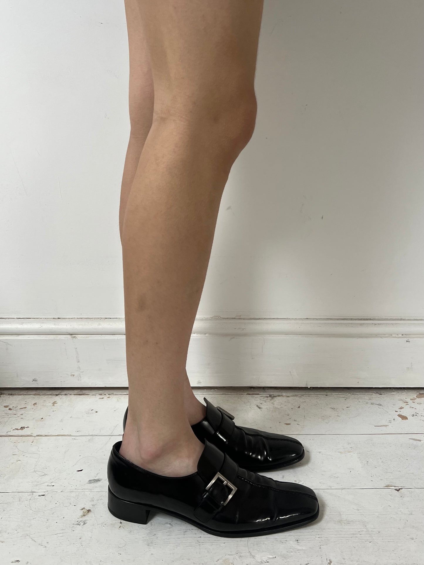 PRADA LOAFERS (EU 40)