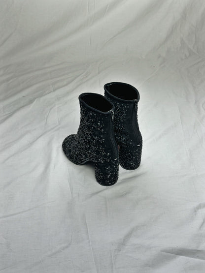 MARGIELA EMBELLISHED BOOT (EU 38)