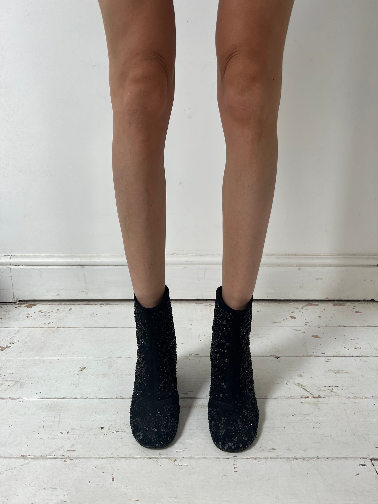 MARGIELA EMBELLISHED BOOT (EU 38)