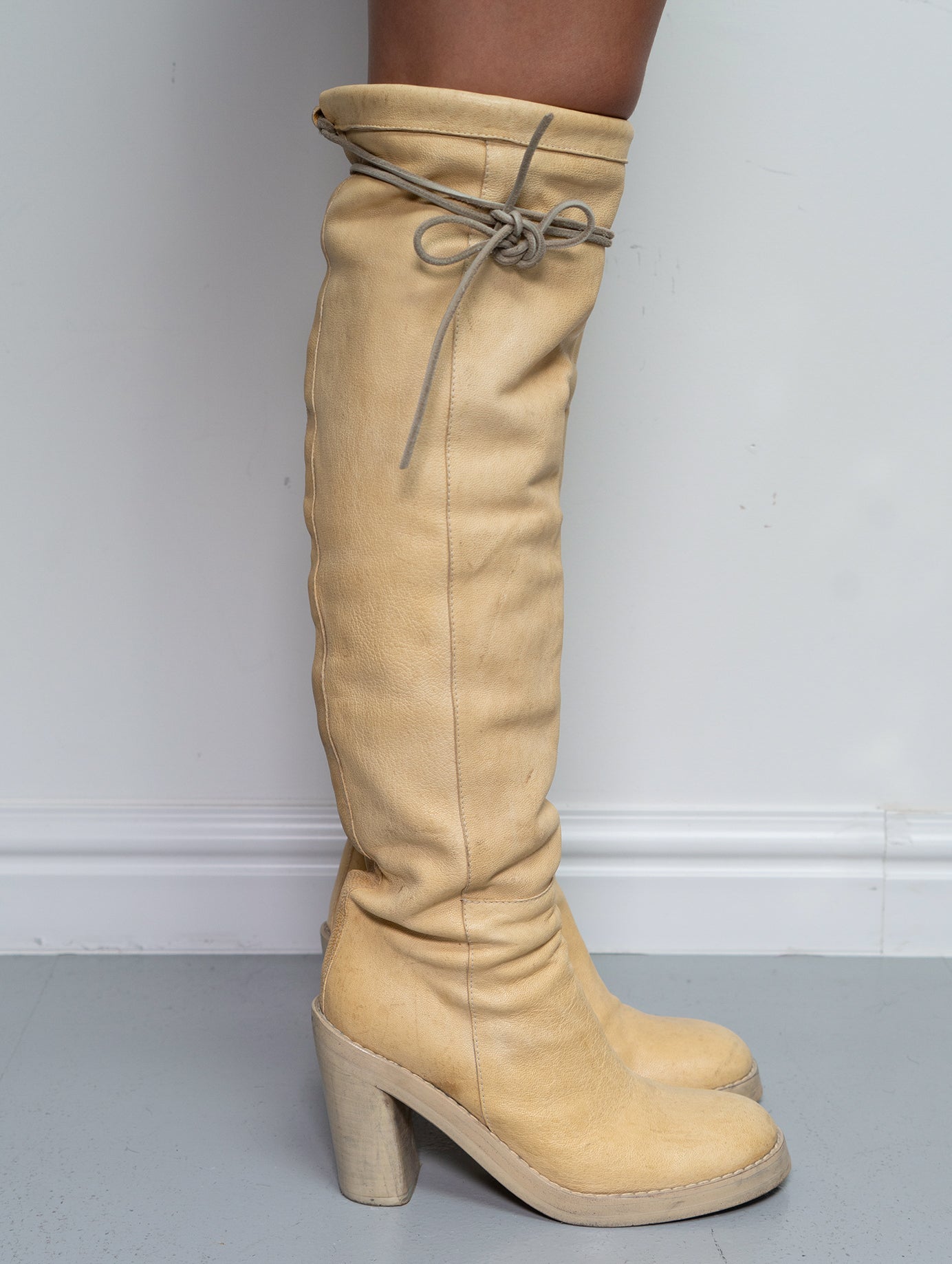ANN DEMEULEMEESTER KNEE HIGH BOOTS (EU 38.5)