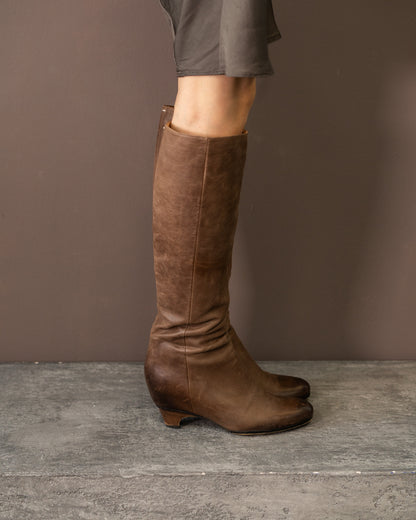MARGIELA KNEE HIGH BOOTS (EU 38)