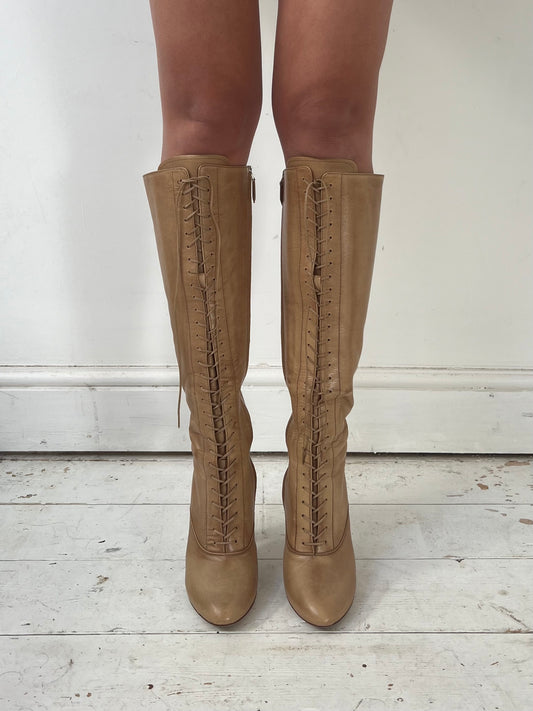 MIU MIU LACE UP BOOTS (EU 38.5)