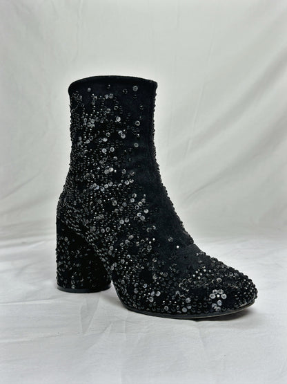 MARGIELA EMBELLISHED BOOT (EU 38)
