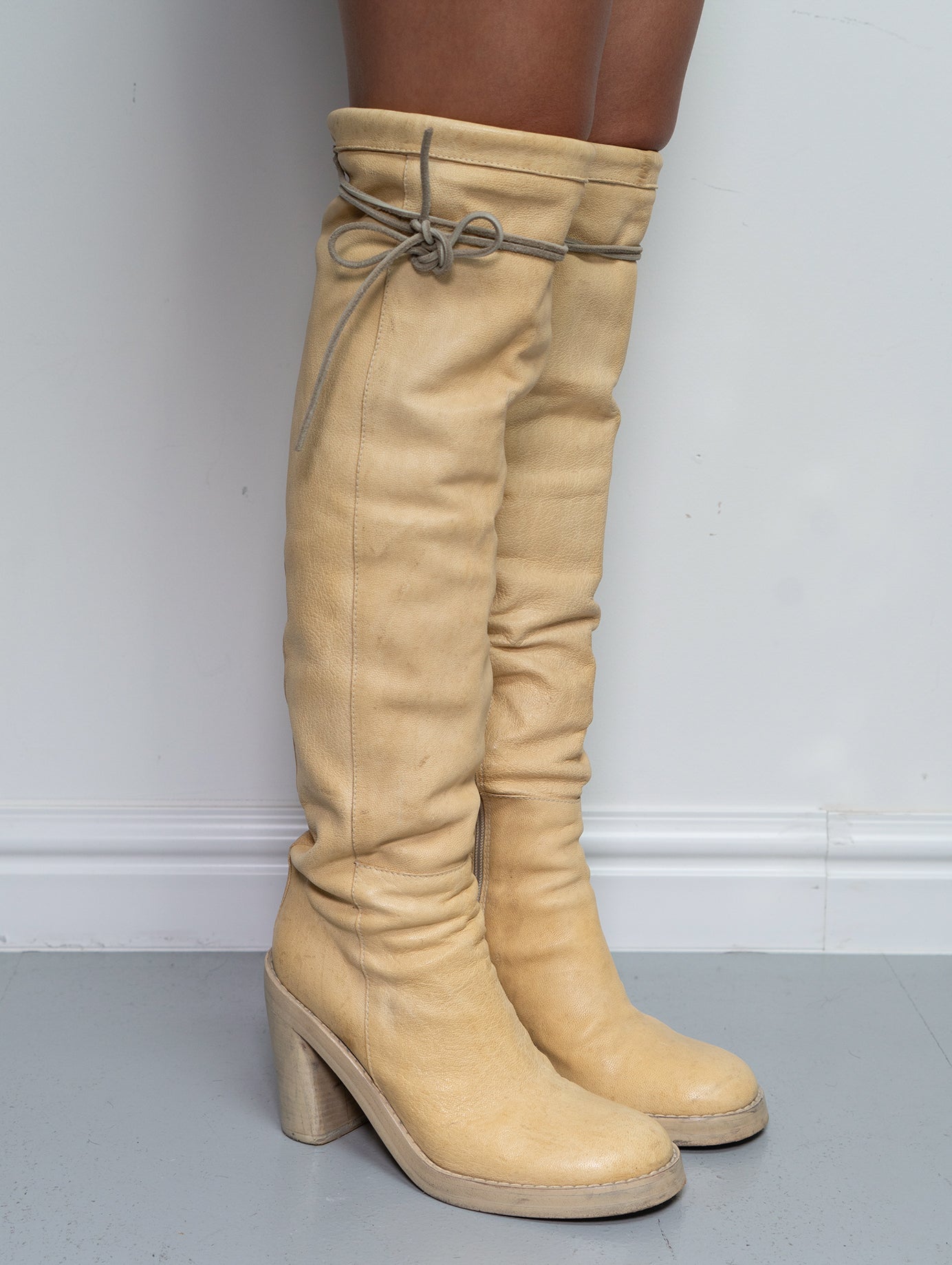 ANN DEMEULEMEESTER KNEE HIGH BOOTS (EU 38.5)