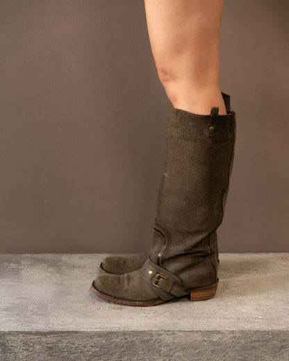 BOTTEGA VENETTA SUEDE BOOTS (EU 41)