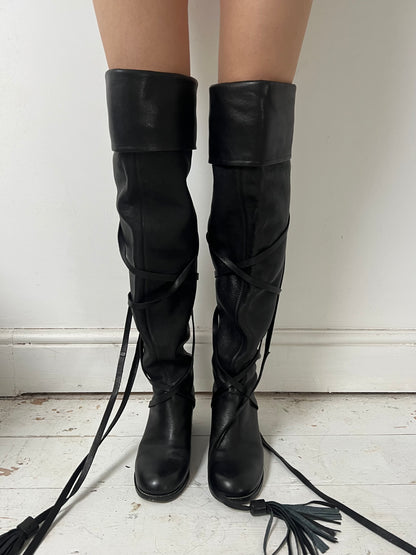 CHLOE LACE UP BOOTS (EU 38)