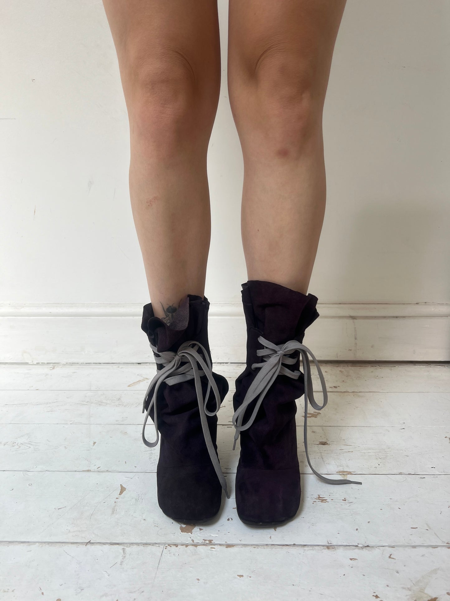 VIVIENNE WESTWOOD ANIMAL TOE SACK BOOTS (EU 38)