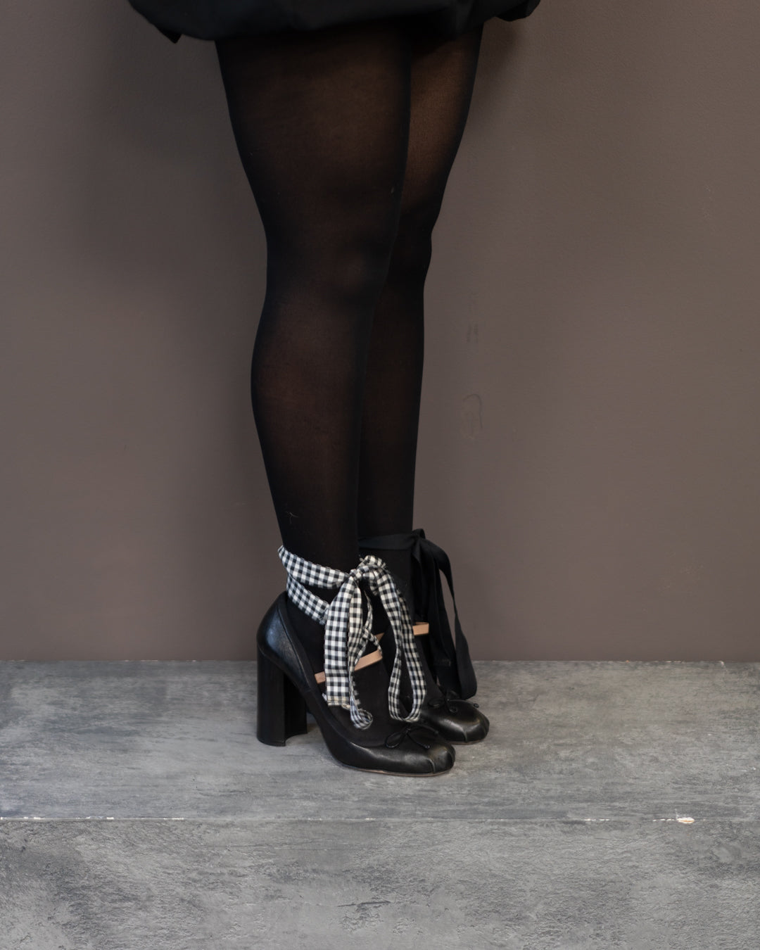 MIU MIU MARY JANE HEELS (EU 39)