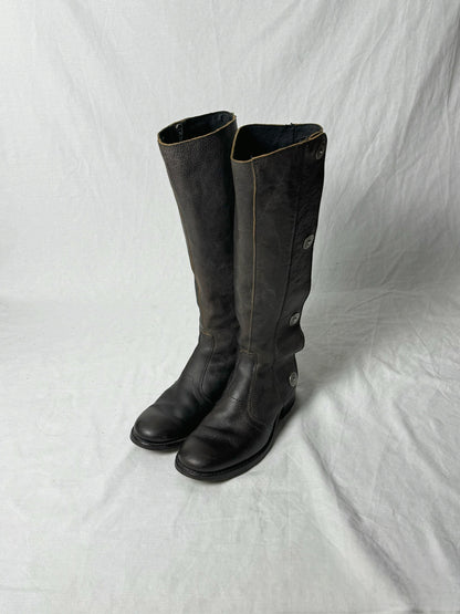 DIRK BIKKEMBERGS STUD BOOT