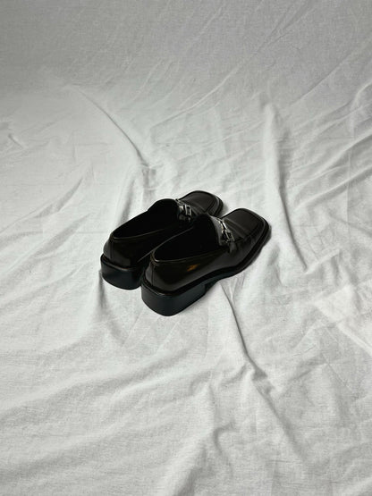 GUCCI SQUARE TOE LOAFER