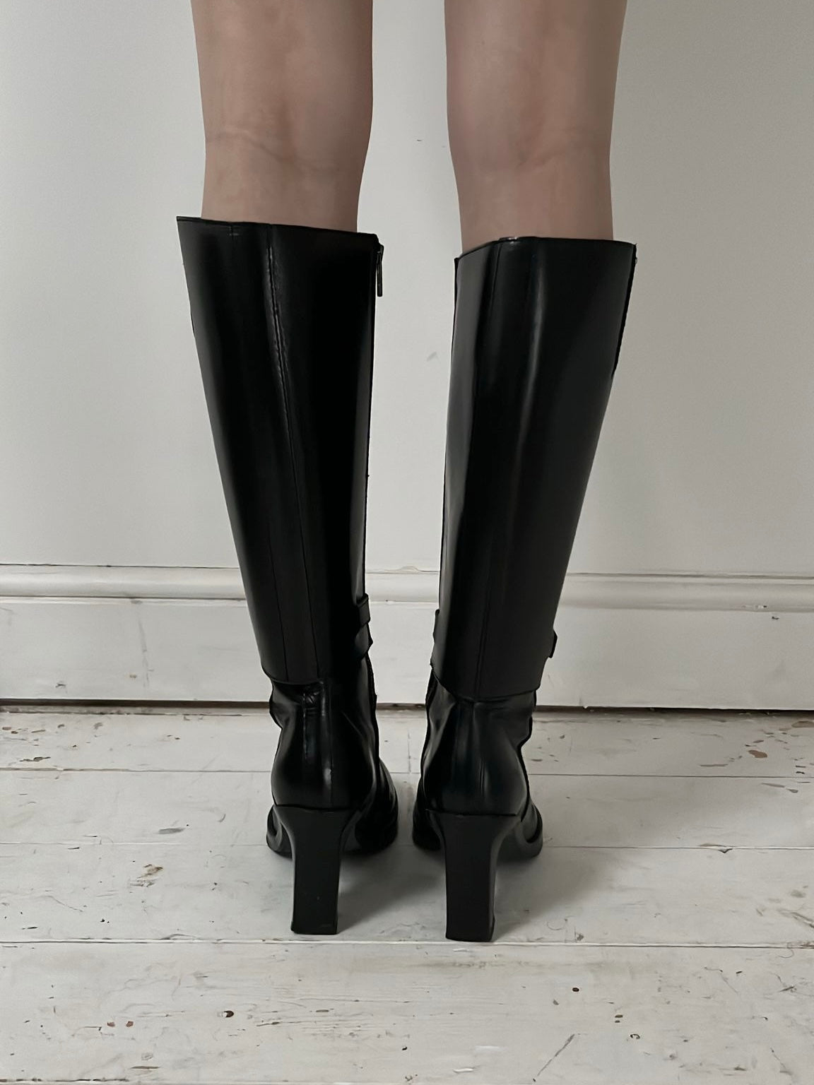 ANN DEMEULEMEESTER KNEE HIGH BOOTS (EU 38, FITS 39)