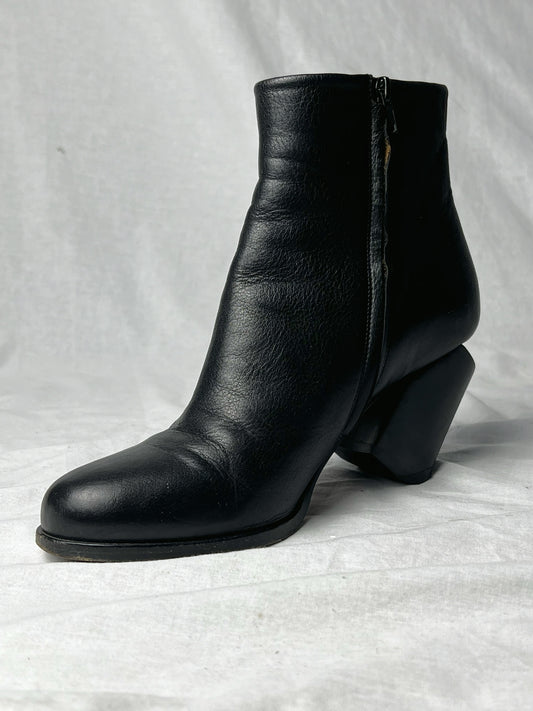 MARGIELA BROKEN HEEL BOOTS